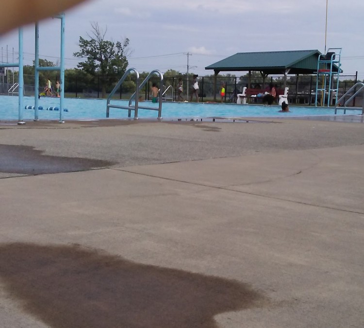 lockport-rotary-club-community-pool-photo